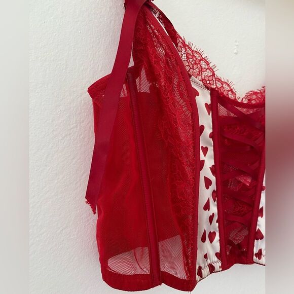 VS Dream Angels Valentine’s Lace up Corset Bra Size Medium - Picture 6 of 12